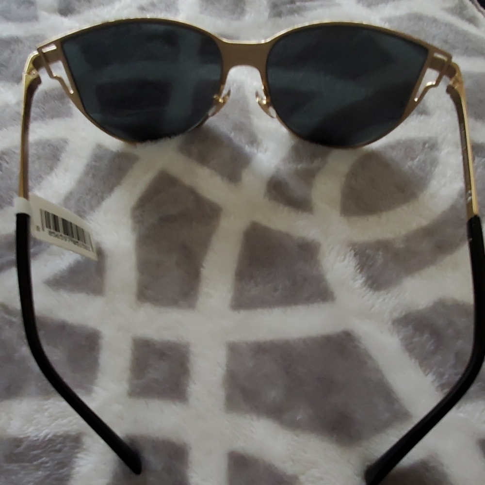 Versace sunglasses - Picture 8 of 8